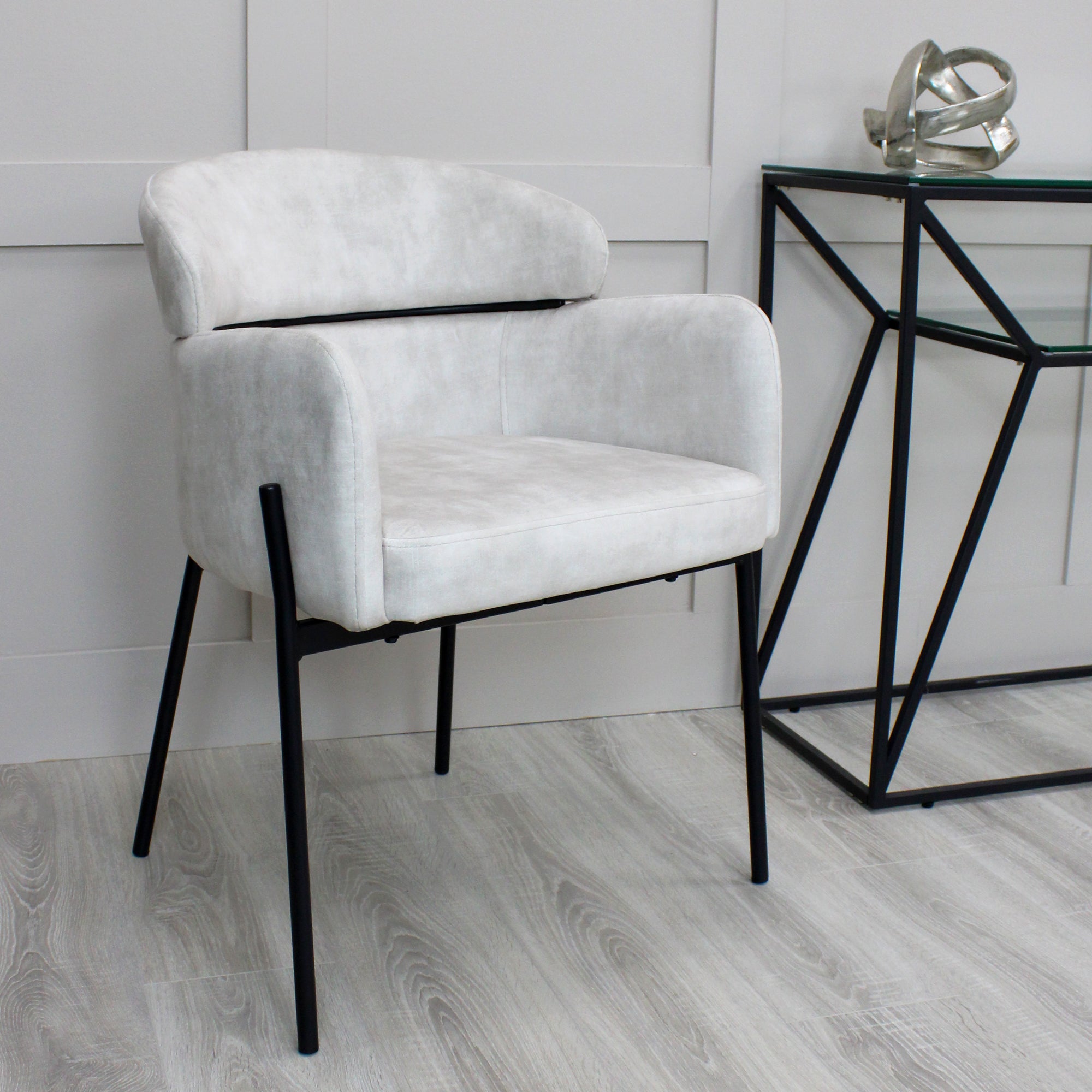 Liang Cream Velvet Dining Chair With Black Frame