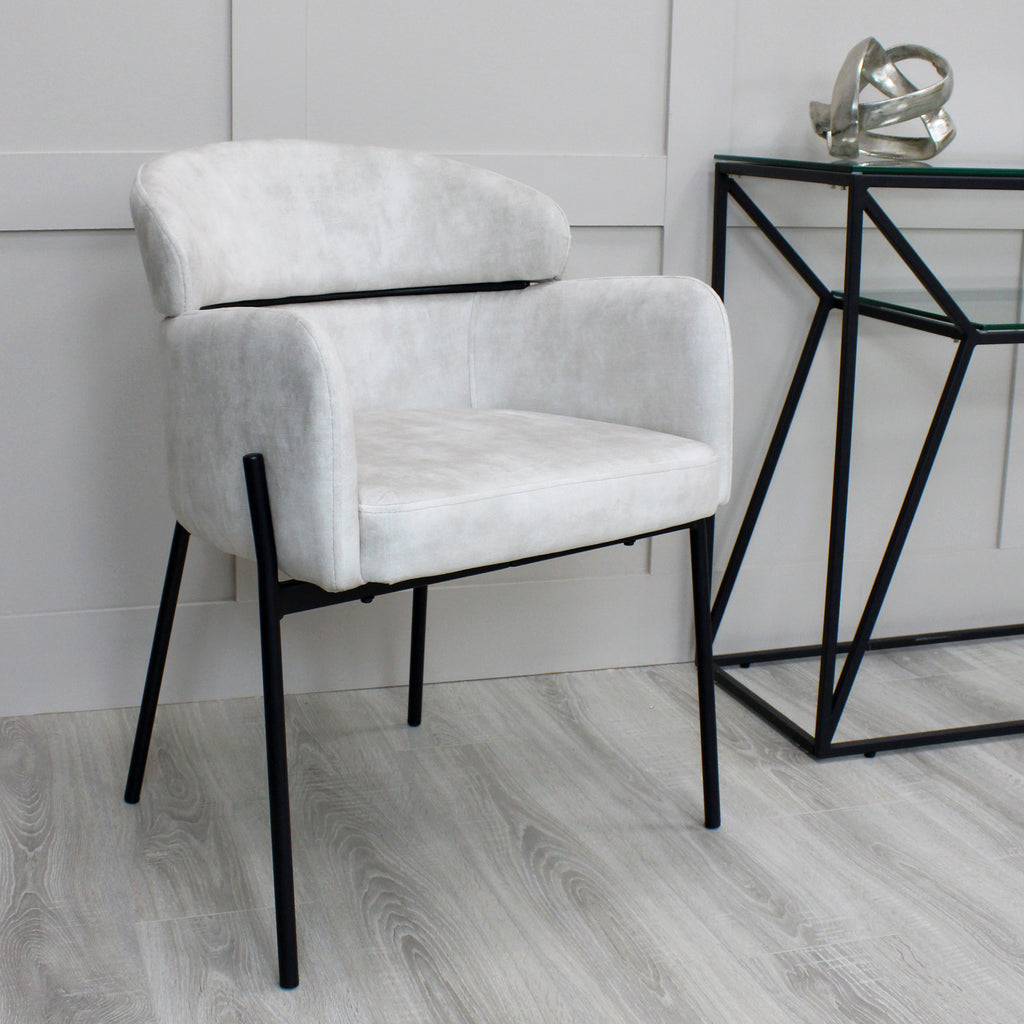 Liang Cream Velvet Dining Chair With Black Frame
