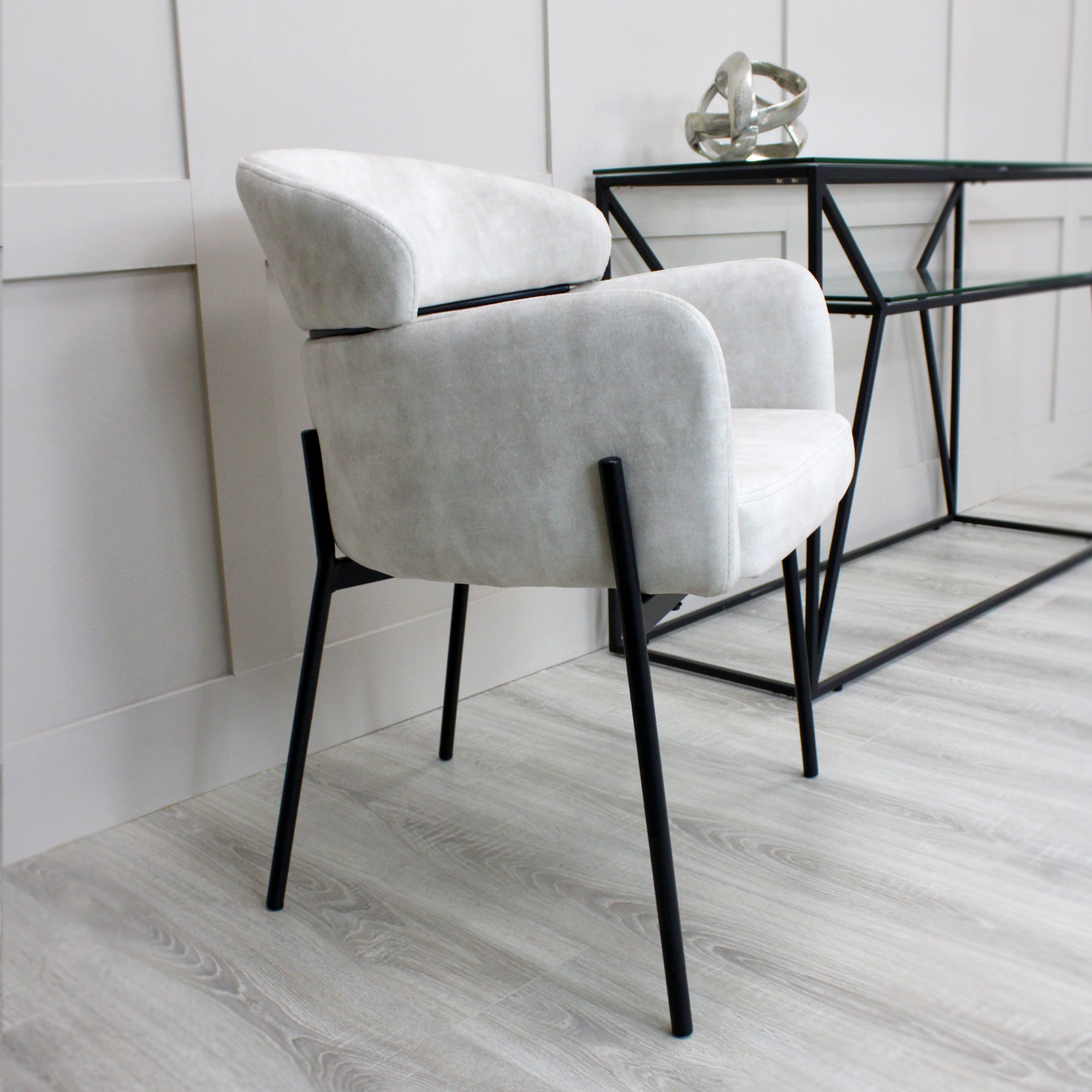 Liang Cream Velvet Dining Chair With Black Frame