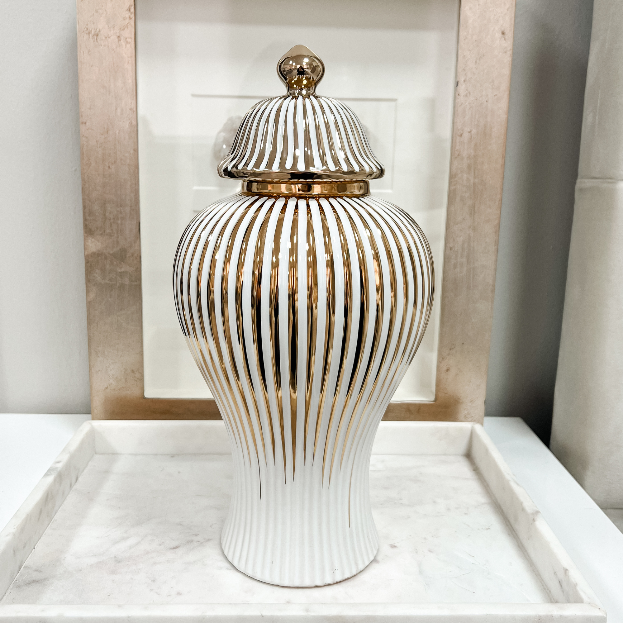 Small Curved Ginger Jar with Gold Glazed Lines