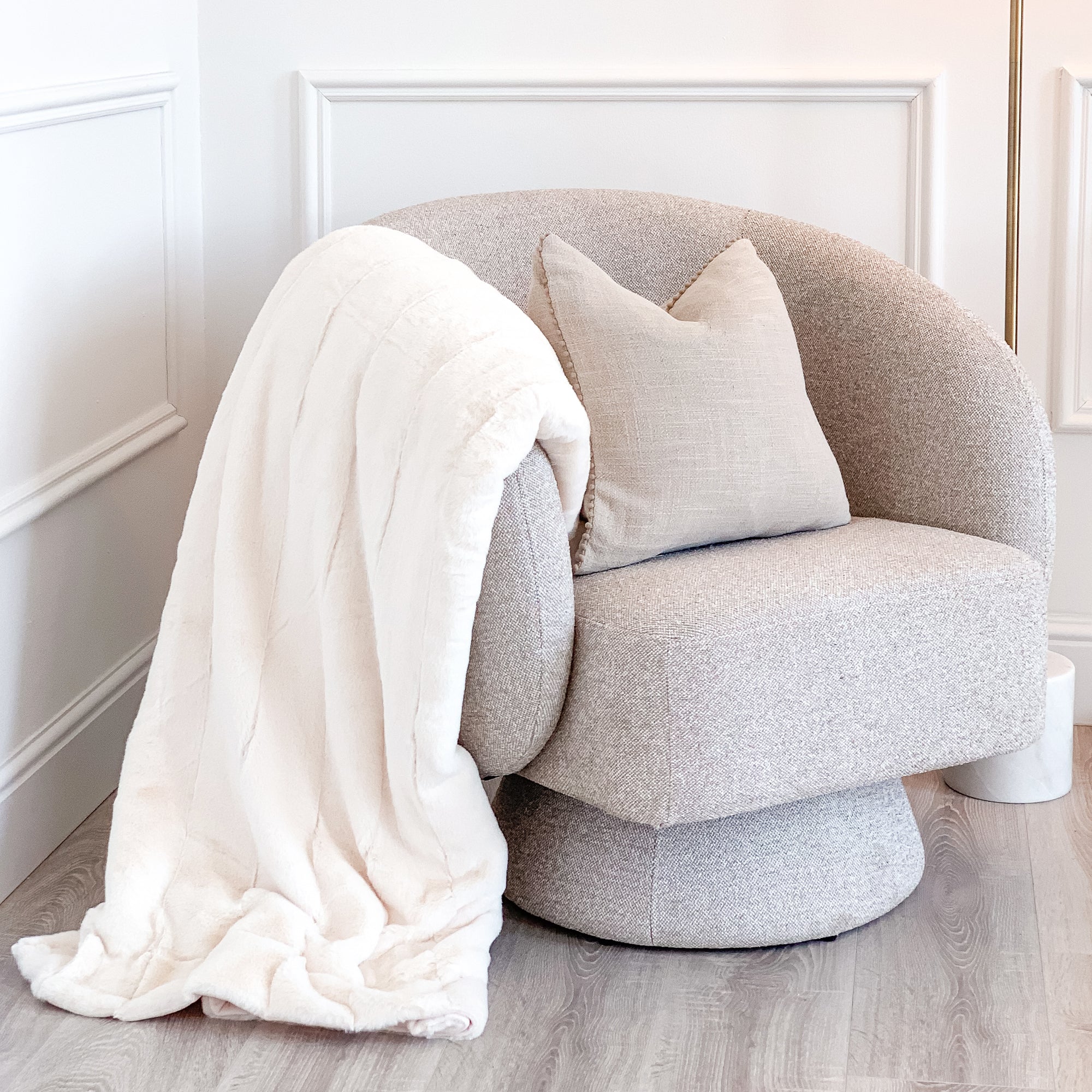 Cream Faux Fur Blanket