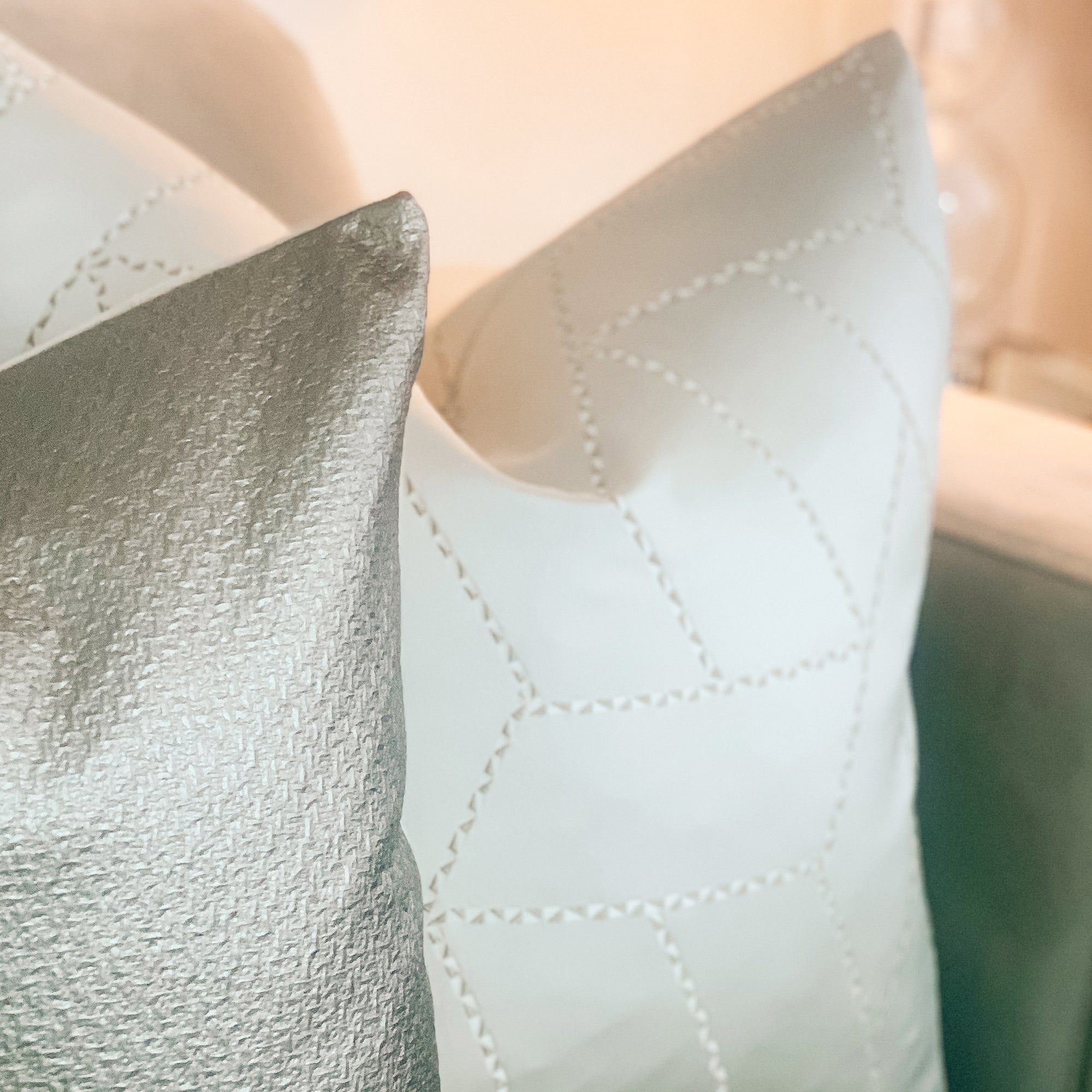 Pearl Geometric Cushion