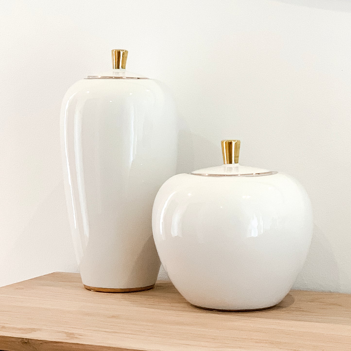 White Ceramic Ginger Jar With Gold Trim Large